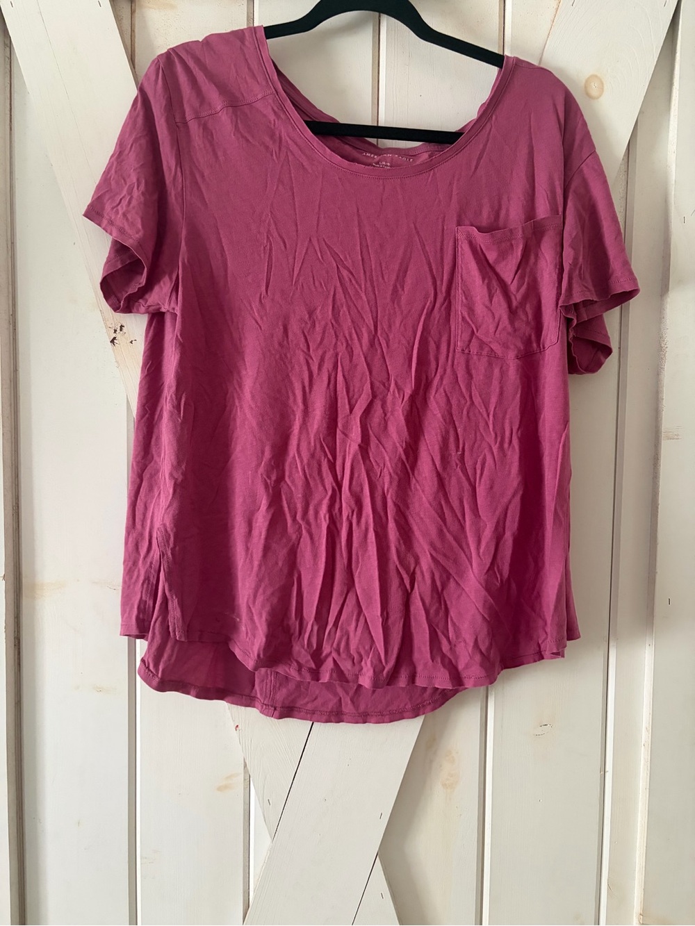 American Eagle Outfitters Mauve Scoop Neck Pocket Tee